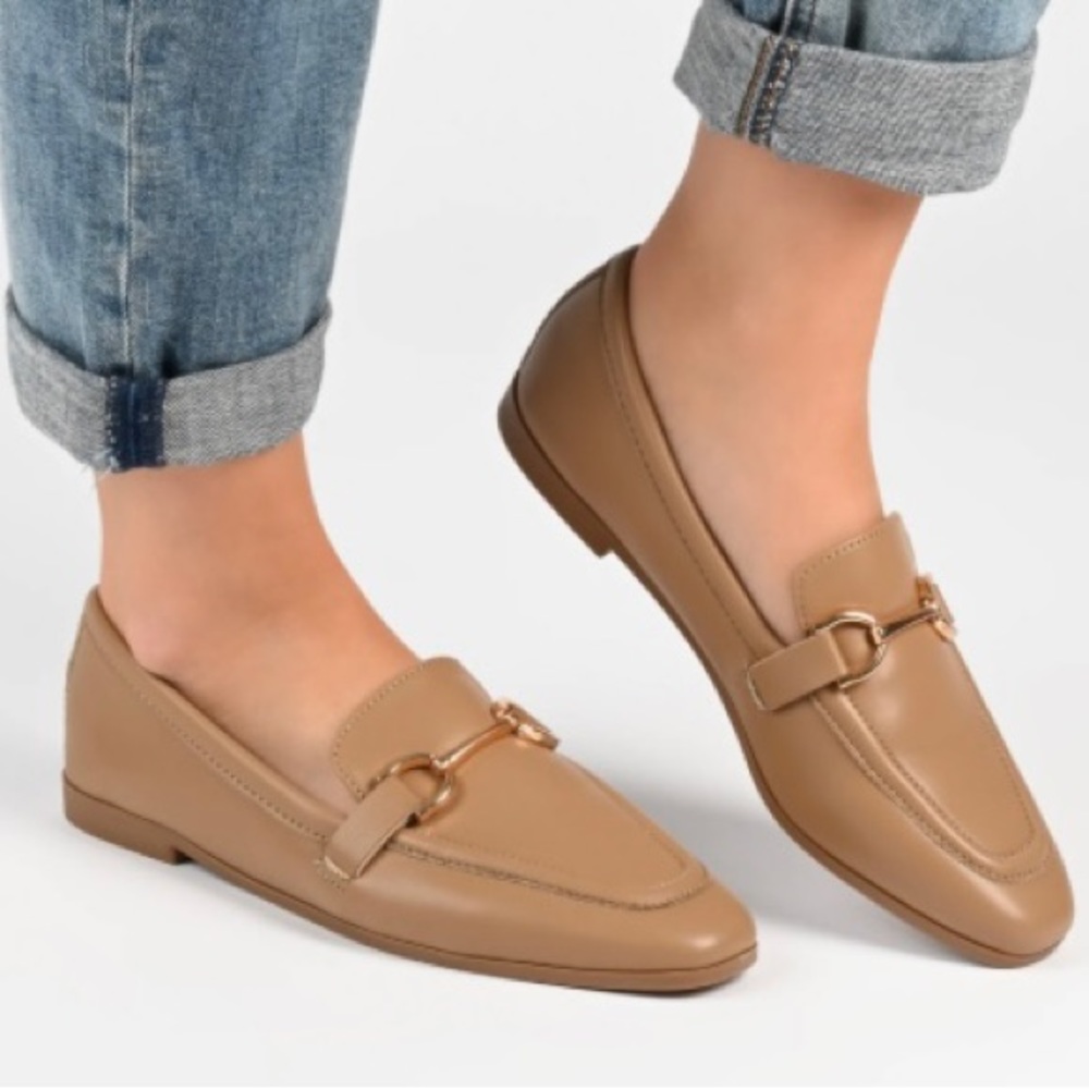 Journee Collection tan flats.